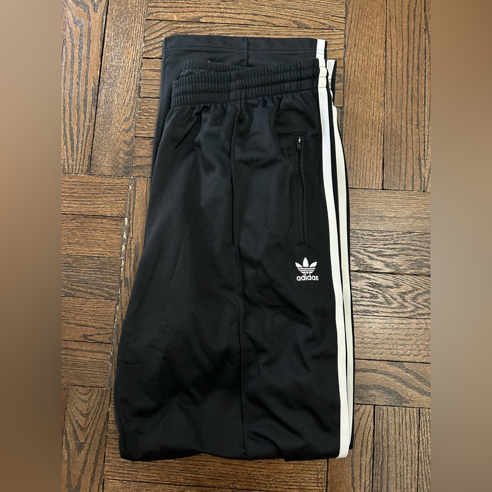 Adidas ADICOLOR CLASSIC FIREBIRD LOOSE TRACK PANTS, black, size XL